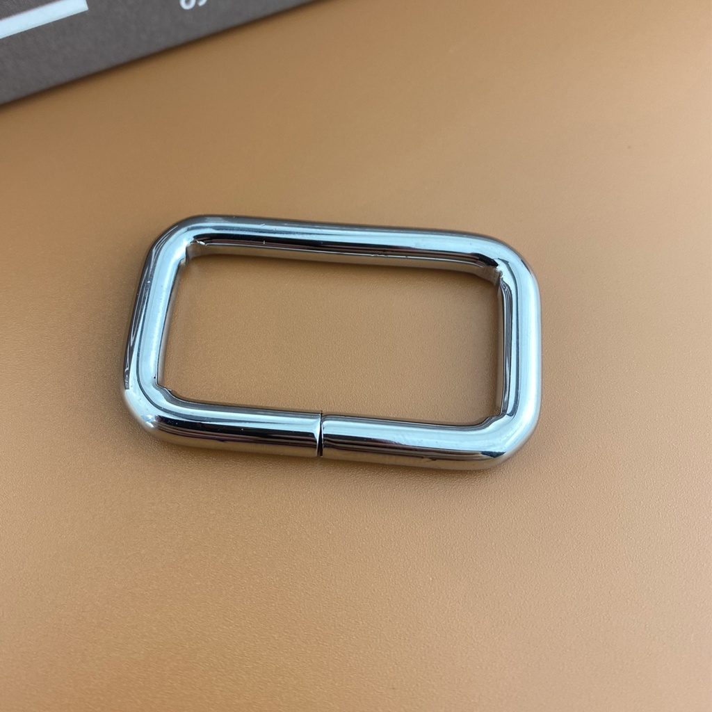 อะไหล่กระเป๋า ห่วงรูปสี่เหลี่ยม อุปกรณ์ DIY ขนาด 3.5 เซนติเมตร สีเงินเงา มีสินค้าพร้อมส่ง** (991A010