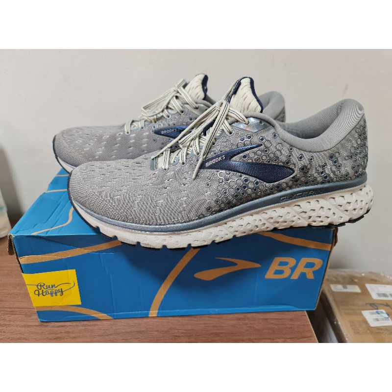 รองเท้า Brooks Glycerin 17 สีเทา size 11 US (2E) ของแท้มือสองสภาพ 95%