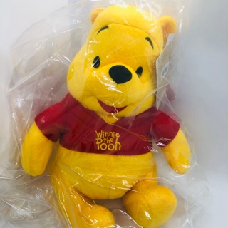 ตุ๊กตาหมีพู pooh ขนาด 10 นิ้ว สินค้าลิขสิทธิ์ มือหนึ่ง