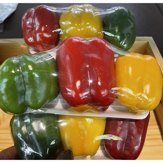 พริกหวานสามสี(Sweet pepper)สด สะอาด คละสีต่อ1แพ็ค