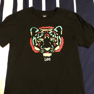 เสื้อยืดคอกลม Lee ของใหม่ห้อยป้ายชนช็อป