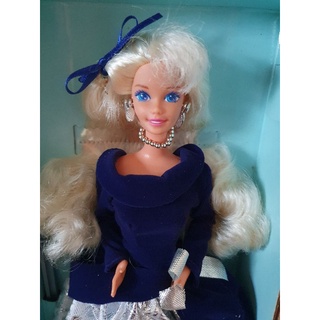 1995 MATTEL AVON WINTER VELVET BARBIE 15571  **กล่องไม่สวย** #134#