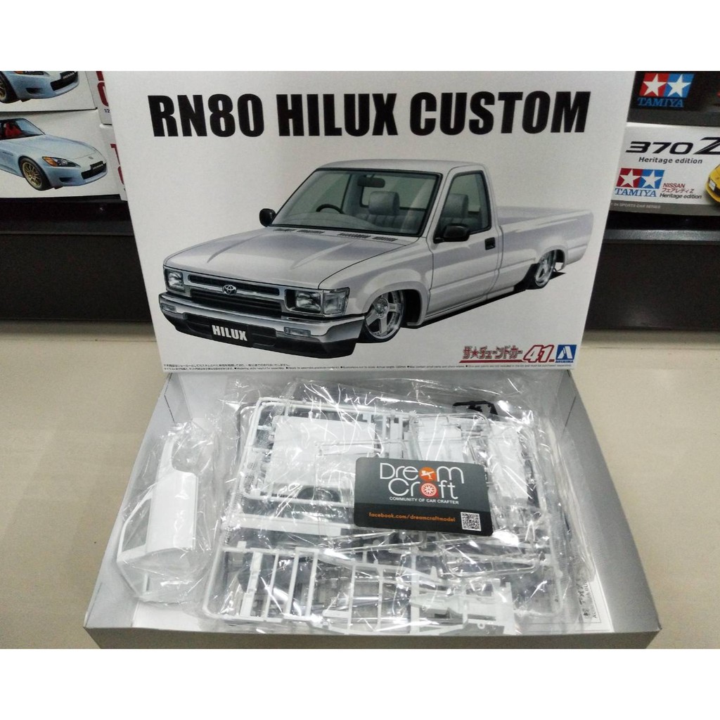 AOSHIMA 1/24 RN80 HILUX CUSTOM '95 TOYOTA (โมเดลรถยนต์ Model DreamCraft)