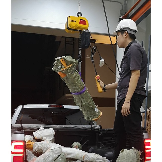รอกโซ่ไฟฟ้า GRANDY รับน้ำหนัก 150-1000 KG ใช้ไฟ 220 V