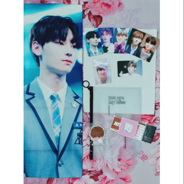 จองสโลแกนผลิต Hwang Minhyun
