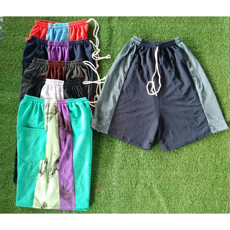 กางเกงรุ่นแทรกผ้ากีฬา มีกระเป๋าหลัง ตัวละ18บาท