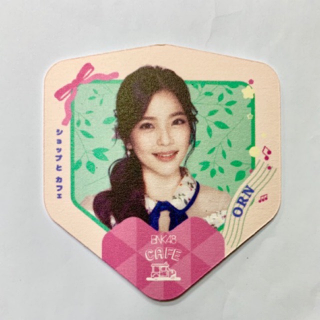 ที่รองแก้ว BNK48 v.4 Kimi wa Melody จาก BNK48 Cafe