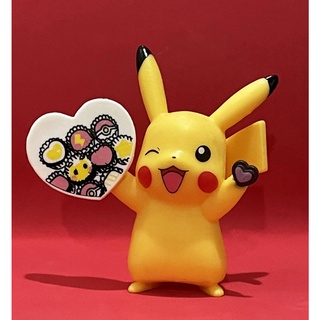 💖 พร้อมส่ง 💖 Pokemon Pikachu with big heart โปเกมอน พิคาชูกับหัวใจ งานเทียบ คุณภาพดีสมราคา สินค้าราคาประหยัด