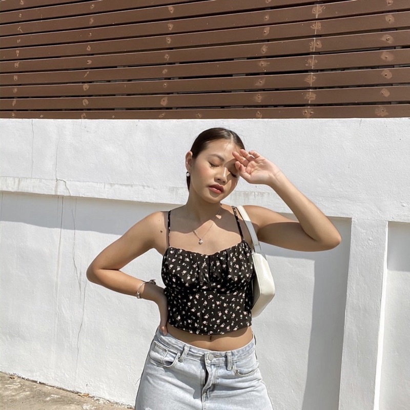 เสื้อครอป crop top stayslay.bkk