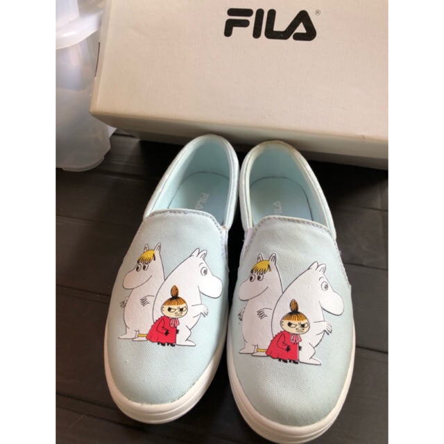 รองเท้าลำลอง FILA X MOOMIN Slip On(ของใหม่ไม่เคยใส่เก็บอย่างเดียวค่ะ)