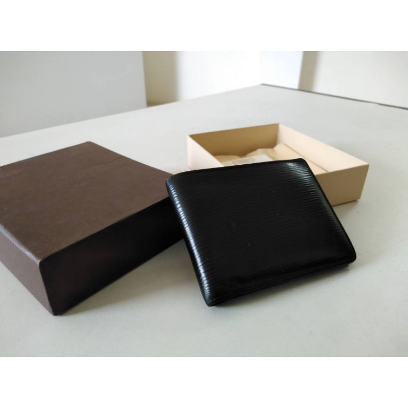 กระเป๋าสตางค์​ LV epi​ wallet 2017​  ออกshop 2xxxx​