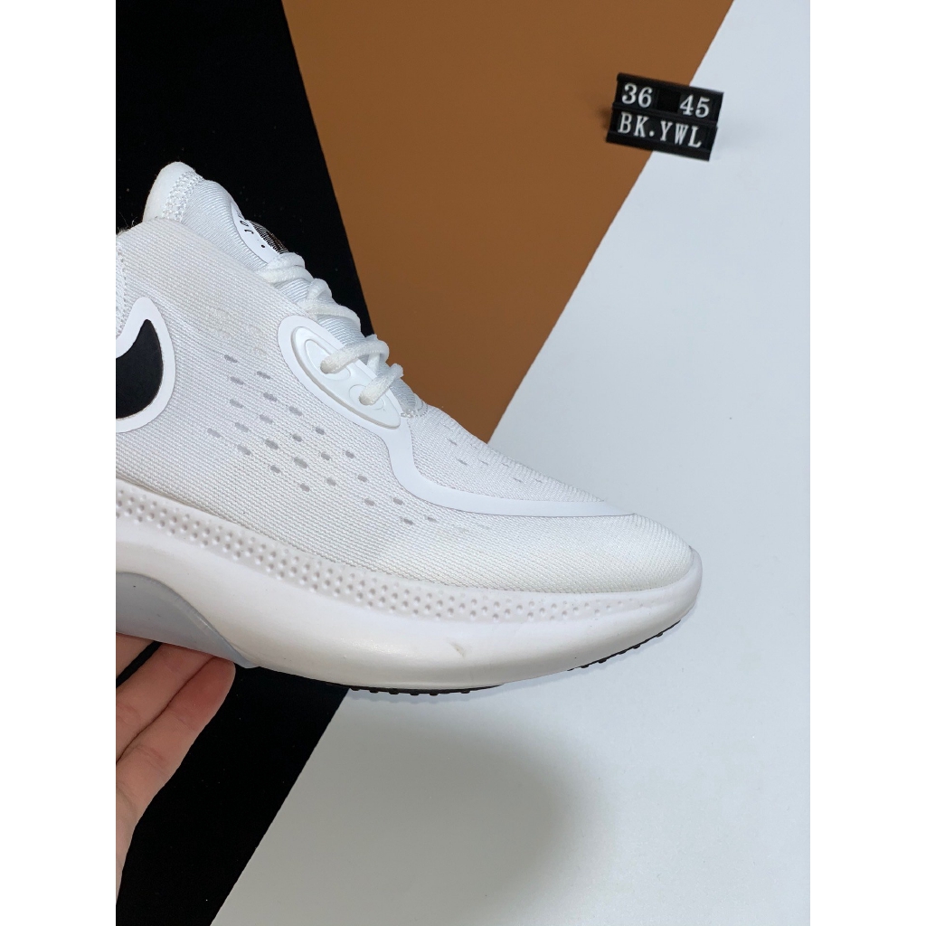 nike shock absorbing running shoes