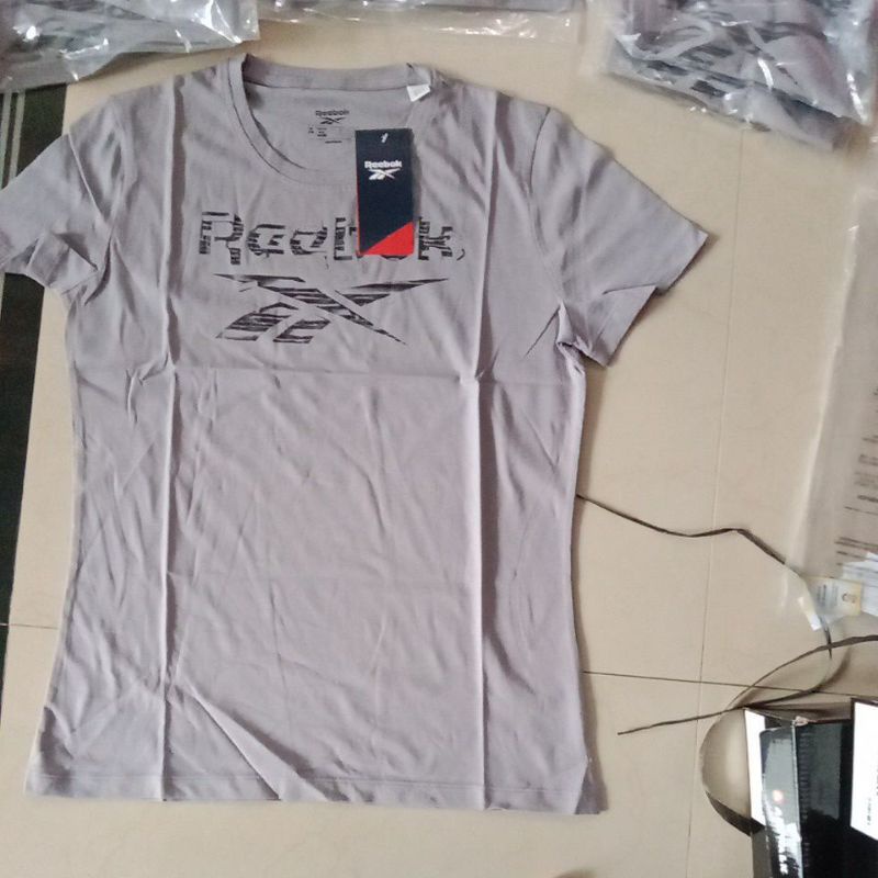 เสื้อยืด REEBOK*****