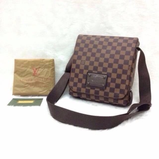 💼 พร้อมส่งเลยจ้า 💼 LV งานพรีเมี่ยม ขนาด 10 นิ้ว อุปกรณ์ การ์ด ถุงผ้า สายยาว ราคา 950#ฟรีems