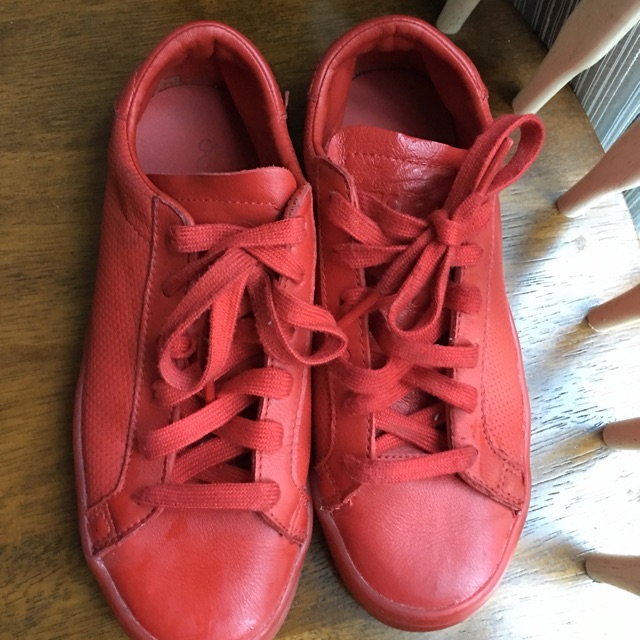 รองเท้ารองเท้าadidas sz uk8 สภาพพอใช้ค่า 75-80%