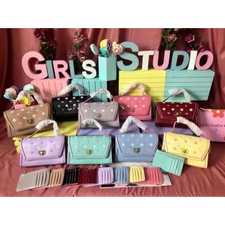 กระเป๋าGirlsStudio แบรนด์แท้ ปักหัวใจและดอกไม้ ทรงสวย แบบใหม่ล่าสุด