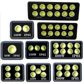 ขาตั้งโคมไฟสปอร์ตไลท์ LED Spotlight (สีดำ สีเหลือง) 2 หัวติดได้สองด้านซ้ายขวา สูง1.6เมตร และ 2.0เมตร