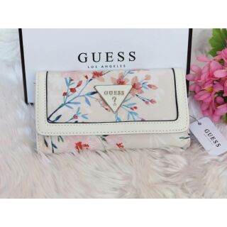 🐩GUESS  LONG WALLET 🐩
กระเป๋าสตางค์ใบยาวแบบสามพับ สีตามภาพ