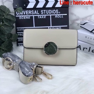 CHARLES &amp; KEITH CIRCULAR BUCKLE CROSSBODY BAG ของแท้ ราคาถูก