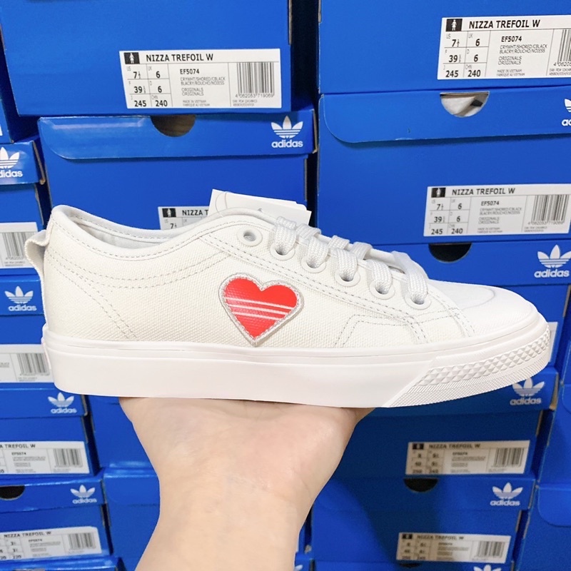 พร้อมส่ง ✅ Adidas Nizza heart สินค้าแท้ 100% พร้อมกล่อง