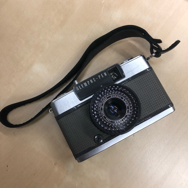 กล้องฟิล์มมือสอง Olympus Pen-EE2