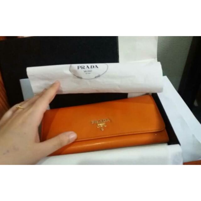 กระเป๋าสตางค์prada ของแท้100%papaya