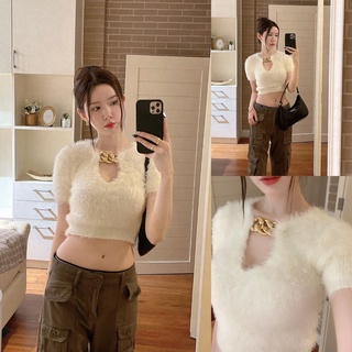 SLYQ 🍹 FLUFFY DEEP NECK KNIT TOP เสื้อเบลาส์ผ้าขนแต่งสร้อยคอ