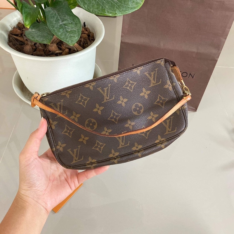 used Lv Pochette วินเทจ ปี 2001 ❌เช็คก่อนสั่งนะคะ❌