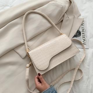 New womens fashionable one shoulder slant span small square bag in summer 2020