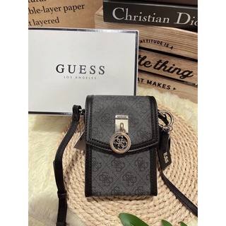 Guess ทรงกล่อง สะพายข้างใส่โทรศัพท์