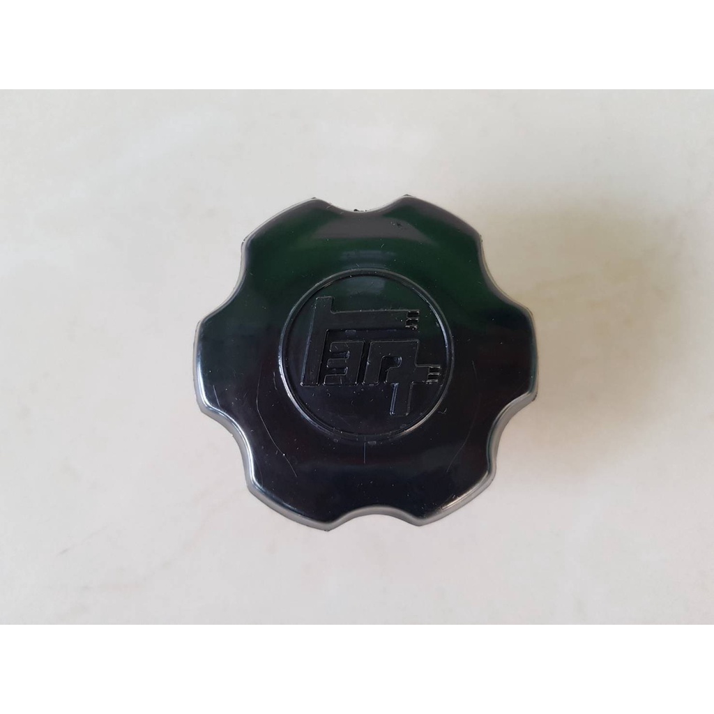 ฝาปิดน้ำมันเครื่อง TOYOTA LN40,KE30,KE70,BU61   อันละ60บาท