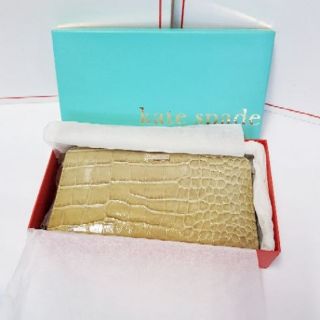 ☆ ลดพิเศษตัดใจขาย ☆ Kate Spade Beige croc effect leather Lacey wallet - กระเป๋าตังค์ยาว