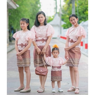 ชุดไทยประยุกต์  ชุดเดรสผู้หญิง ชุดไทย เด็กหญิง Mae Yhing Dress ชุดทำบุญ ชุดไทยลูกไม้ ชุดไทยเด็กหญิง เดรสชุดไทย ชุดแม่ลูก