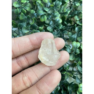 (C) พลอยดิบแท้ ไวท์ มอร์แกนไนท์(White Morganite)พลอยธรรมชาติ 100% น้ำหนัก 64.00 กะรัต / ซื้อ 10 ฟรี 1 ทันที!!