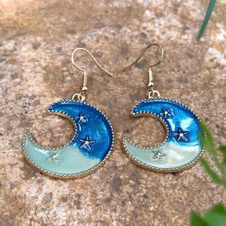 🌟 พร้อมส่ง 🌟 Half blue moon earrings ต่างหูจันทร์ครึ่งเสี้ยว