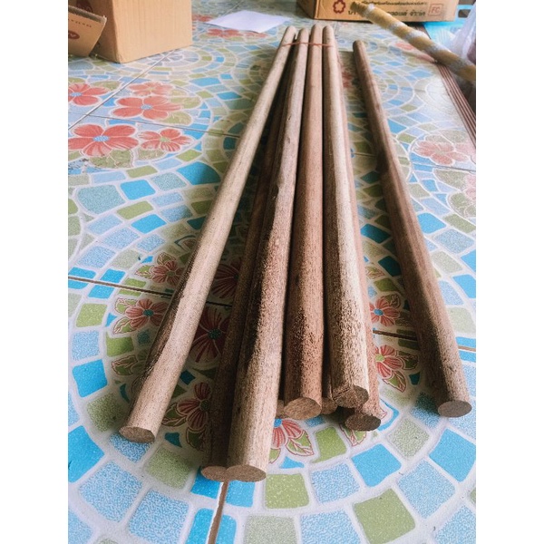 ด้ามเสียม ด้ามไม้ ด้าม ยาว 100 ซม.หน้ากว้าง 3.1ซม. ราคาส่ง พร้อมส่ง