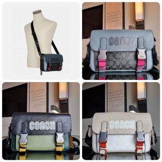 COACH TRACK CROSSBODY กระเป๋าสะพายทรงแมสเซ็นเจอร์
