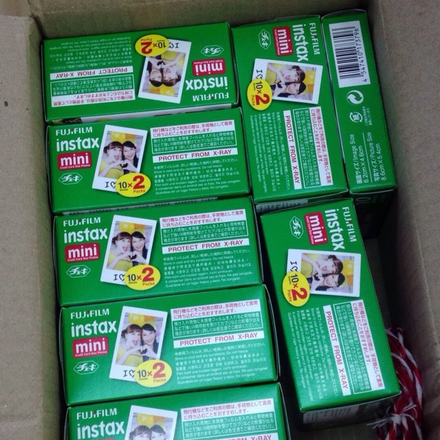 Lot12-2027📌ส่งไว📌พร้อมส่ง  ฟิล์มขอบขาว 20ใบ fujifilm instax mini film / instant film