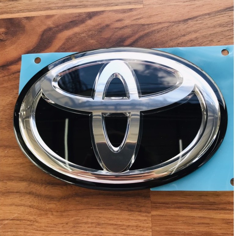 LOGO โลโก้ TOYOTA แก้ว ด้านหลัง Legender ของแท้ Toyota 💯