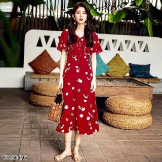 Maxidress เดรสยาว คอวีหน้าหลัง แต่งระบาย เย็บเชือกติดสำหรับผูกโบว์ด้านหน้า แขนสั้นระบาย