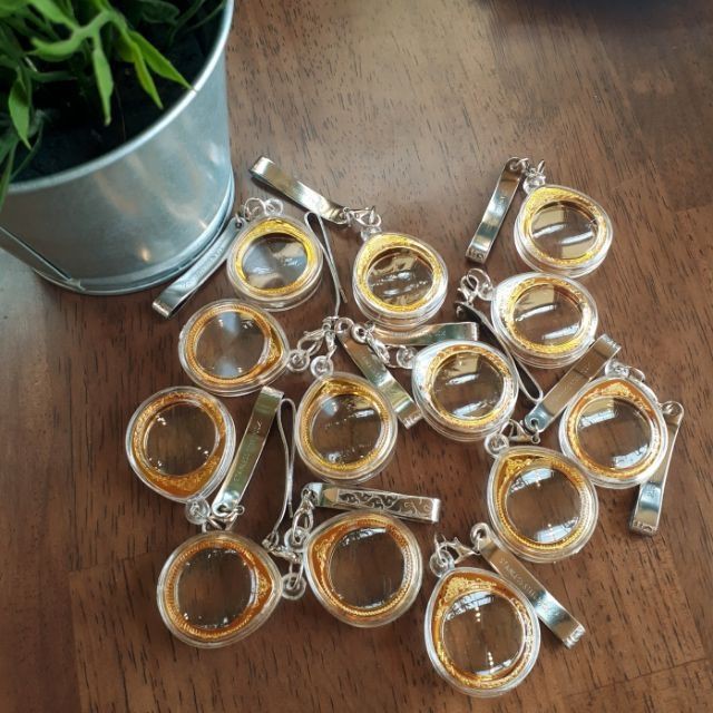 ✳ตลับใส่เหรียญครุฑ 1 บาท ปี 2517 พร้อมแหนบ แพค 3 ชุด กรอบ แหนบ