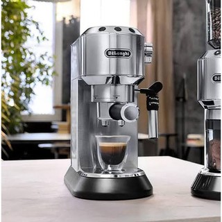 เครื่องชงกาแฟราคาพิเศษ DeLonghi รุ่น EC685.M