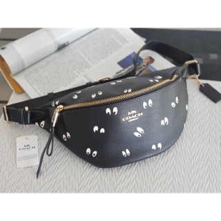 🐘🐘 DISNEY X COACH BELT BAG WITH SNOW