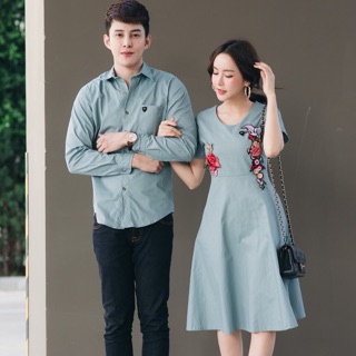 ชุดคู่รักดีไซน์เฉพาะตัว กับเดรสผ้าพื้น ลูกเล่นแต่งปักดอกไม้สีสันสดใส 🌸