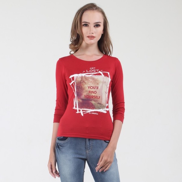 KATUN MERAH Zlata อักษรา เสื้อยืดผู้หญิง 7/8 ผ้าฝ้ายสีแดง ลําลอง Find 16.08