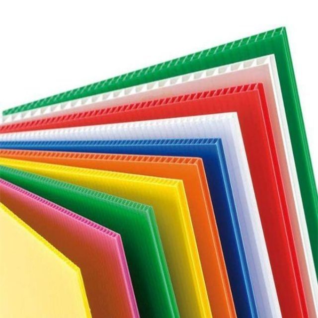 แผ่นฟิวเจอร์บอร์ด ขนาด 60x130 ซม (แพค 8 ชิ้น) 3-5 มิล ราคาพิเศษ !! future board พลาสติกลูกฟูก แผ่นบอร์ด