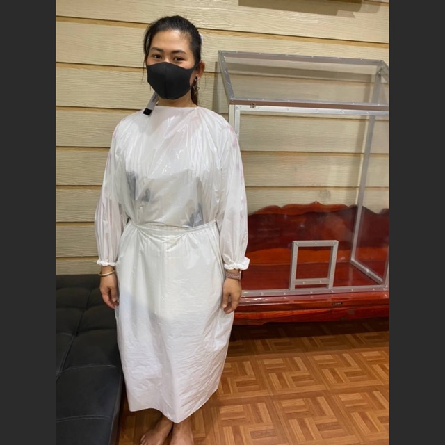 ชุดCPE Gown กาวน์พลาสติก เนื้อพลาสติก PP อย่างดี**พร้อมส่ง**
