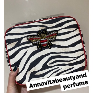 ✨Estee Lauder Zebra Pattern Bag ✨ กระเป๋า Estee ลายม้าลาย (เซต 4 ชิ้น ) มีกระเป๋าลูกให้ 3 ใบด้วยนะคะ