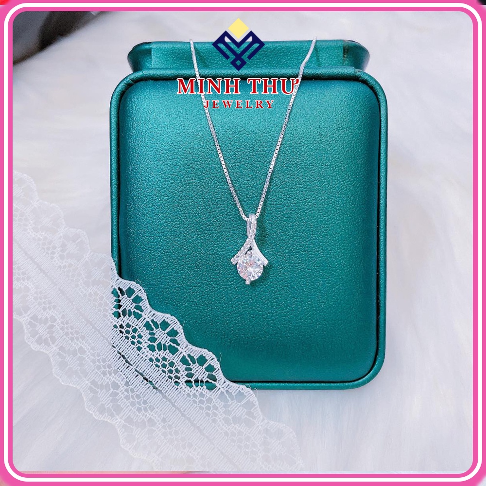 สร้อยคอผู้หญิงเงินแท้ 925 พร้อมโซ่เรียบและหินคริสตัลน่ารัก MINH THU เครื่องประดับ MTD8060