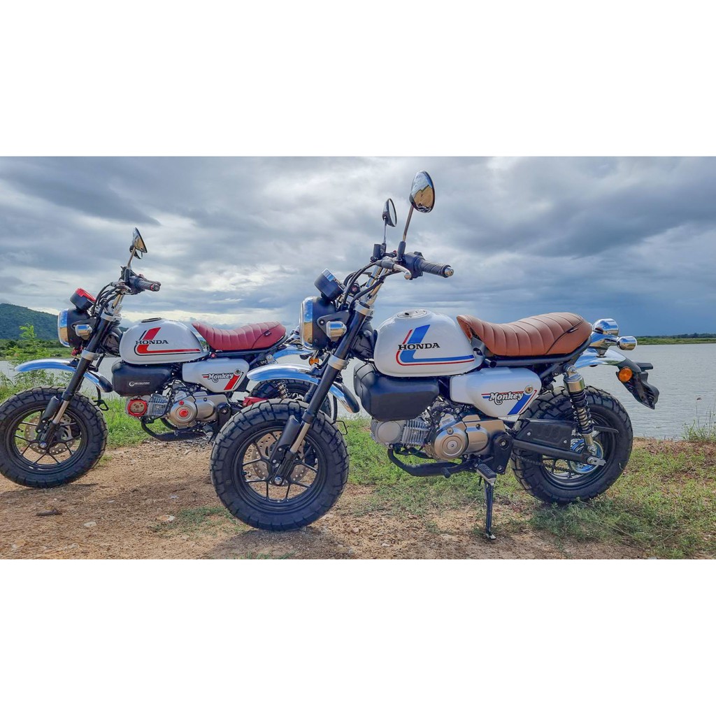 เบาะ HONDA MONKEY 125  หน่อยวัดด่าน มีสีดำ แดง น้ำเงิน น้ำตาล ราคา2500